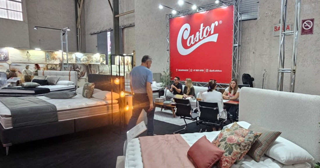 Estande Policolchões com colchões Castor na Feira Home & Decor Joinville